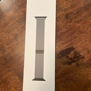 New Never Worn Graphite Stainless Steel Milanese Loop 44mm Apple Watch Band